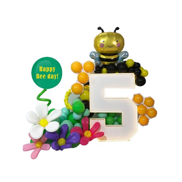 Picture of Bee Garland with Led