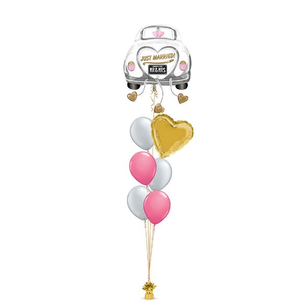 Picture of Just Married Wedding Car